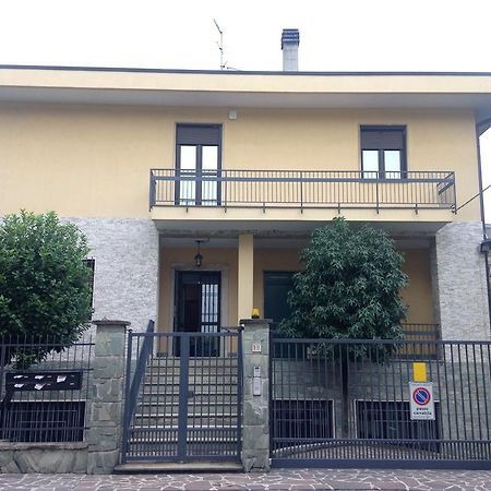 Antonella'S House Bresso Quarto foto