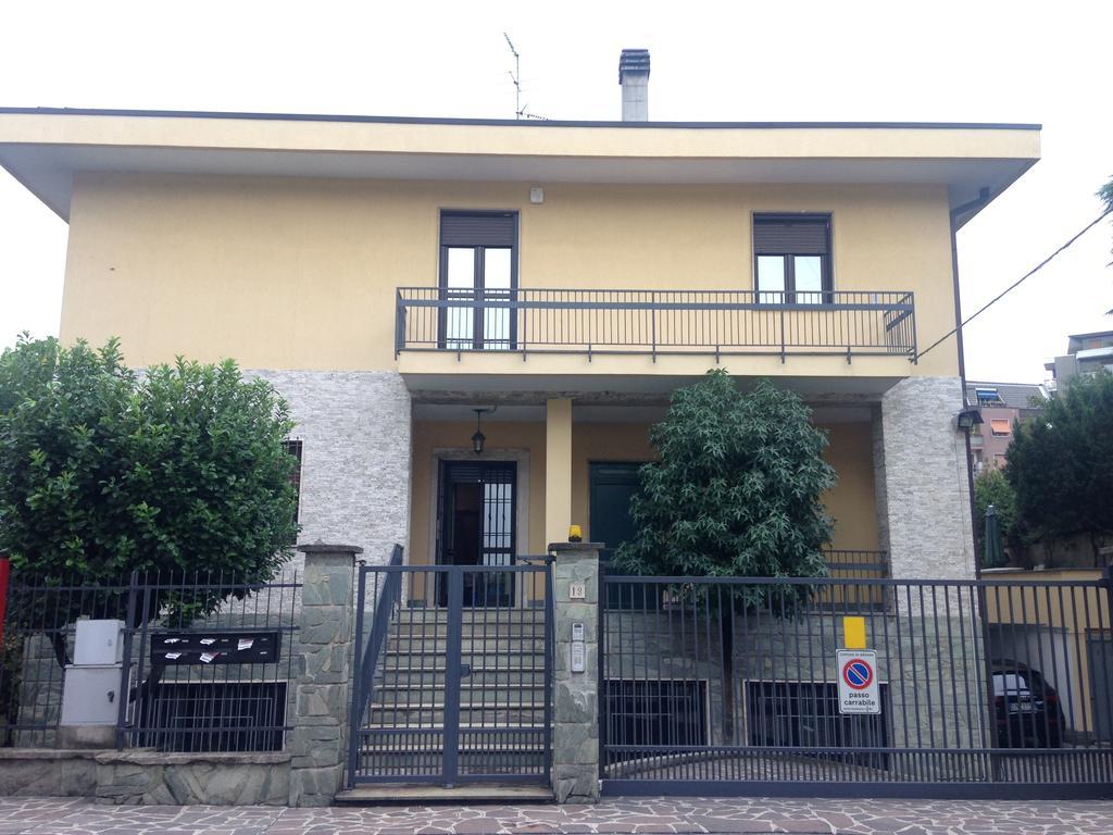 Antonella'S House Bresso Quarto foto